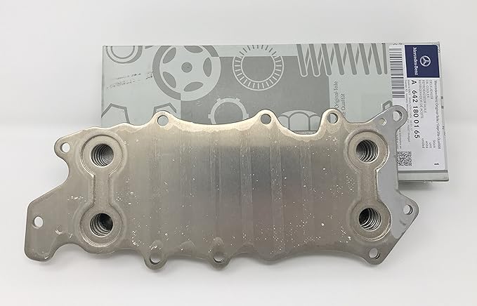 Mercedes Sprinter Engine Oil Cooler – OEM-Equivalent | OM642 3.0L V6 | #6421800165 (2010–2021)